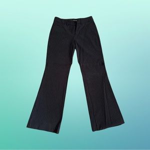 Express Editor 2/S Black Pinstripe